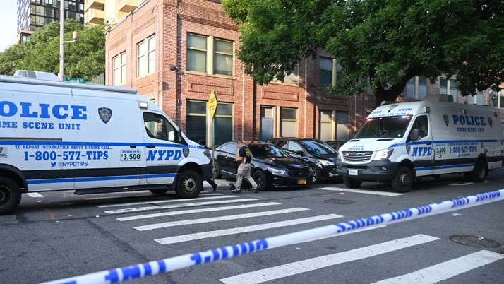 New York'ta silahlı saldırı: 3 kişi öldü, 8 kişi yaralandı