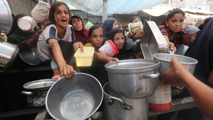 Kıtlığın dayatıldığı Gazze'de son 24 saatte 5 kişi açlıktan öldü