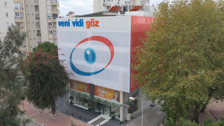 Op. Dr. Kemal Sağnak: “Temassız lazerle görme düzeltme, hasta konforunu artırıyor”