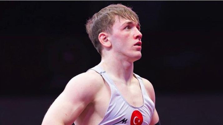 Milli güreşçi Abdullah Toprak'tan Dünya 20 Yaş Altı Şampiyonası'nda bronz madalya