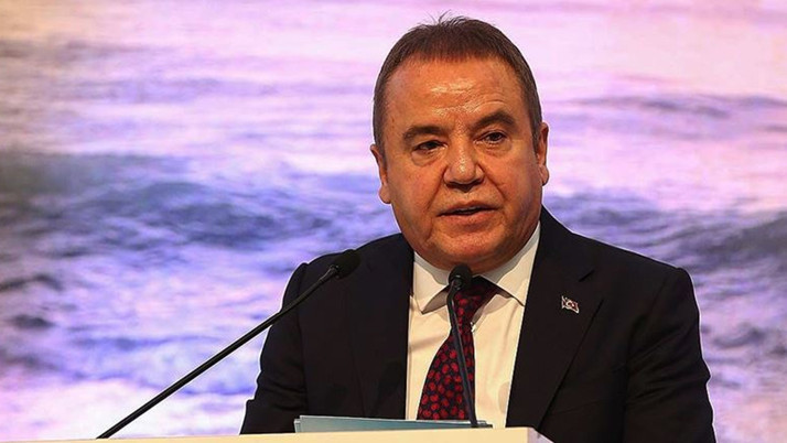 Havalimanında gözaltına alınmıştı! Muhittin Böcek'in oğlu Mustafa Gökhan Böcek adliyeye sevk edildi