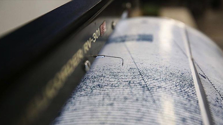 5,3 büyüklüğünde deprem oldu! Ülkede büyük panik