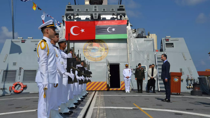 'Türkiye imparatorluk kurma yolunda' Türkiye "Mavi Vatan" vizyonuyla bölgeye geri dönüyor