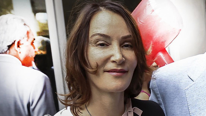 Aslı Baykal'dan CHP lideri Özel'e tepki: Hepsini kendi kafasına göre kararlaştırıp anlatıyor