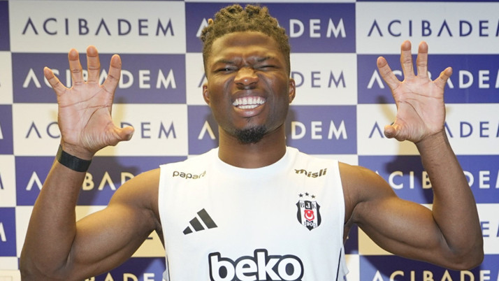 Beşiktaş'ın yeni golcüsü El Bilal Toure sağlık kontrolünden geçti