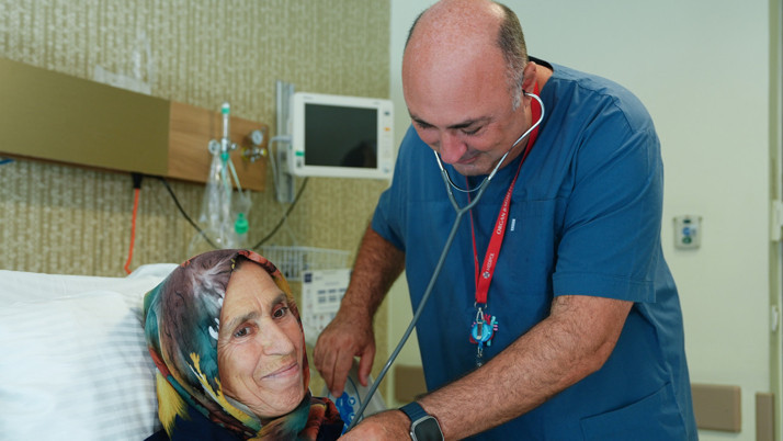 Kalbi taşlaştı, yıllarca yanlış tedavi gördü! Çareyi Medipol'de buldu