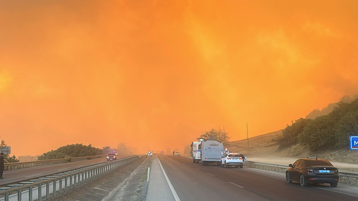 Bursa'da yangın çıktı! Dumanlar gökyüzünü kapladı