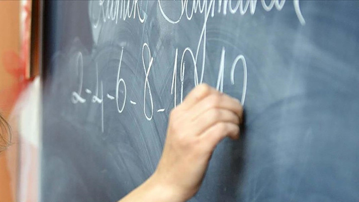 MEB duyurdu! Öğretmenlerin hesabına yatırılacak, 2025-2026 eğitim öğretim yılı hazırlık ödeneği ne kadar oldu?