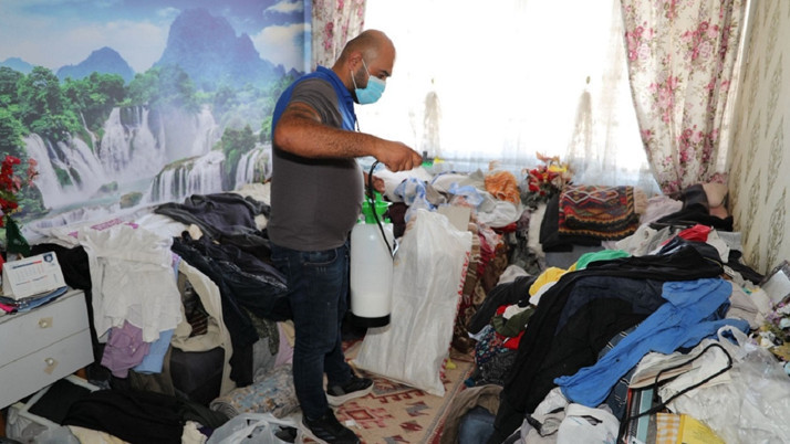 Eskişehir'de devasa çöp yığını! Müstakil evden 1 ton çıkarıldı...