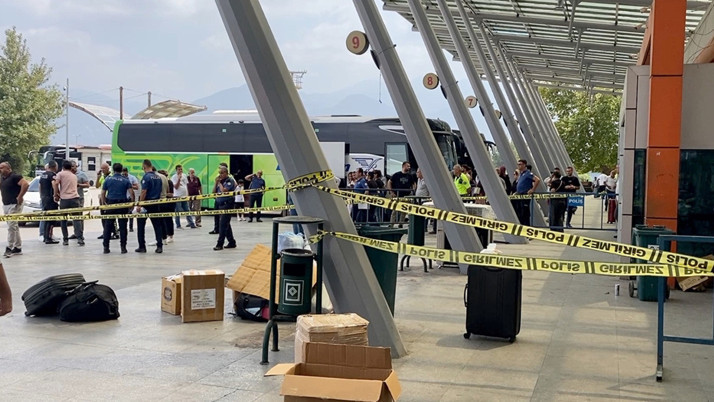 Otogarda dehşet! Çevredekiler yakalayıp darp etti