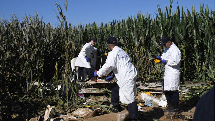 İzmir'de eğitim uçağı düştü! Pilot hayatını kaybetti!
