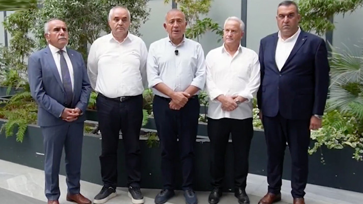CHP'de 4 isim ihraç talebiyle disipline sevk edildi