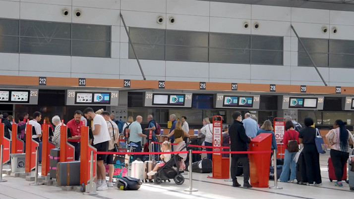 Yolcu uçağındaki tüm yolculara ücretsiz verilecek Abdulkadir Uraloğlu duyurdu