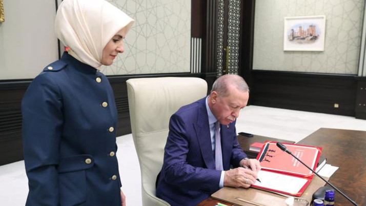 Cumhurbaşkanı Erdoğan Dijital Dünyada Çocuk Hakları Sözleşmesi'ni imzaladı