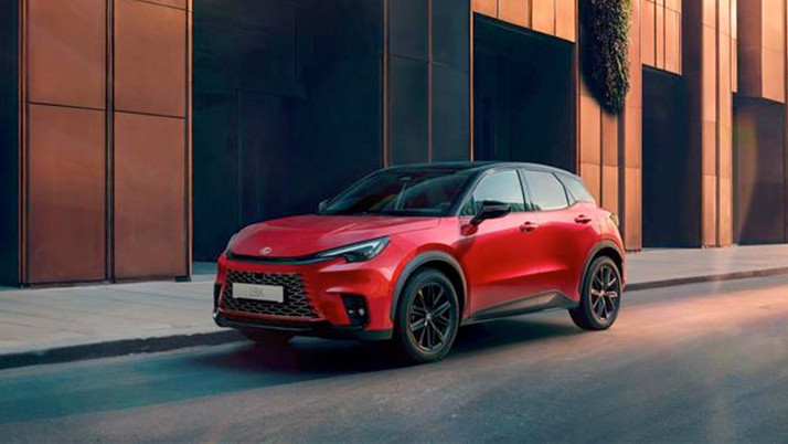 Lexus, LBX'in yeni Vibrant Edition versiyonunu tanıttı