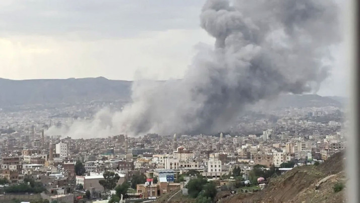 Dün Katar'a saldıran İsrail bugün de Yemen'e bir saldırı düzenledi