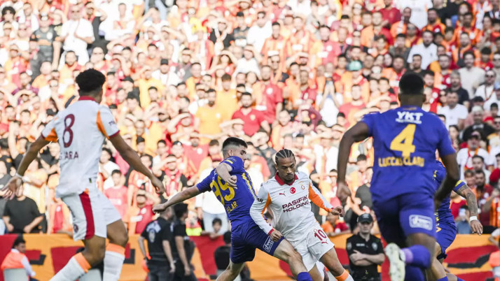 Galatasaray, konuk olduğu Eyüpspor'u 2-0 mağlup etti