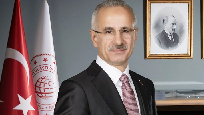 Abdulkadir Uraloğlu'ndan motokuryelere yetki belgesi açıklaması