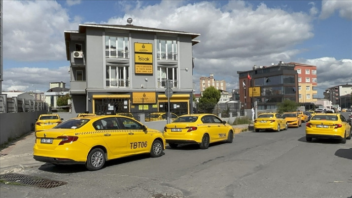 İstanbul'da taksiciler mutlu! Zam kararı sonrası taksimetreler güncellendi...