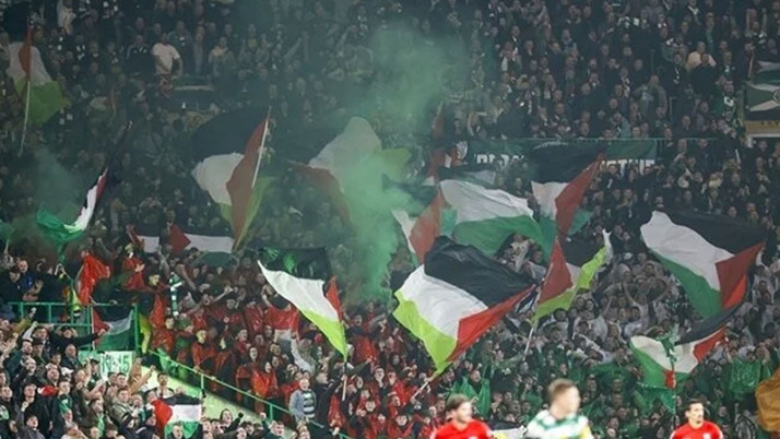 Athletic Bilbao taraftarları, UEFA Şampiyonlar Ligi maçında Filistin'e destek verdi