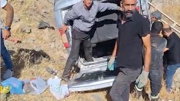 Iğdır'da can pazarı! İki araç çarpıştı: 5 kişi yaralı...