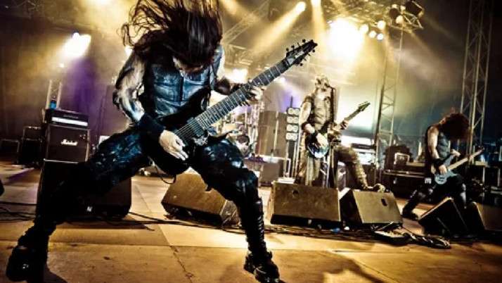 Dini değerlere hakaret gerekçesi ile rock grubu üyesi 5 şüpheli tutuklandı...