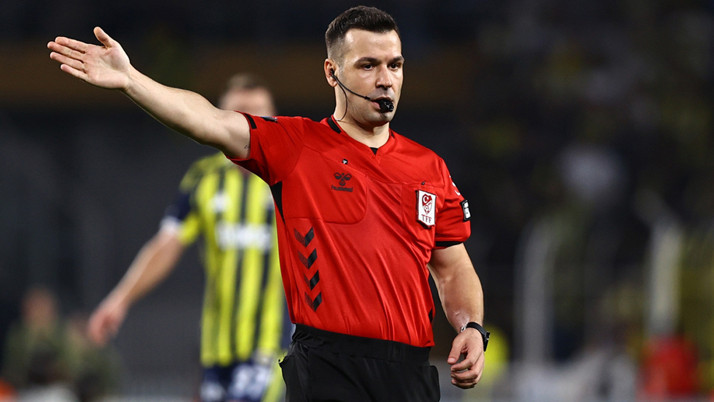 Fenerbahçe - Alanyaspor maçının tartışmalı pozisyonlarını Trio yorumladı: 2 tane net penaltı var