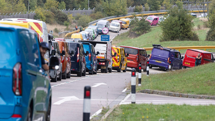Ford Transit 60. yılında "Dünyanın En Büyük Ticari Araç Konvoyu" rekorunu kırdı