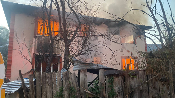 Bolu'da korkunç yangın can aldı! İki katlı evde yaşlı çift yaşamını yitirdi...