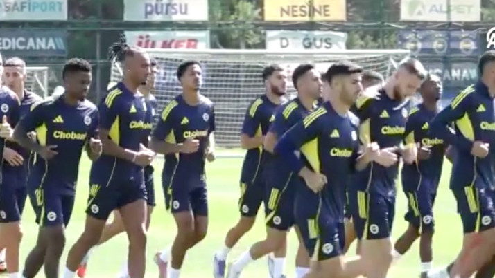 Ali Koç sarı-lacivertli futbolcularla vedalaştı