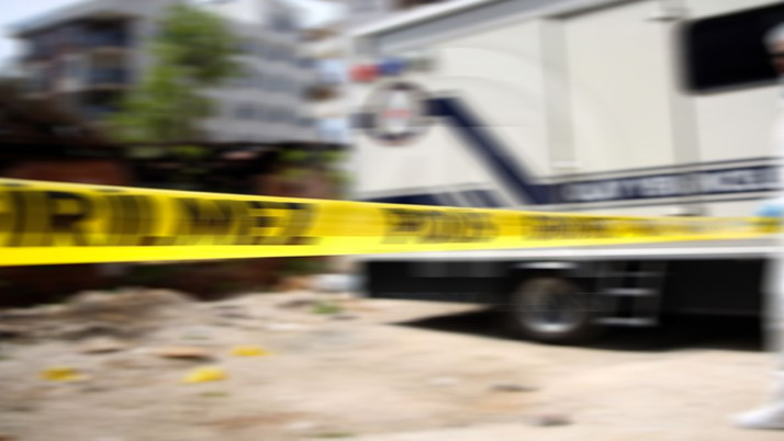 İstanbul'da vahşet! Babasının boğazını kesip ihbarda bulundu