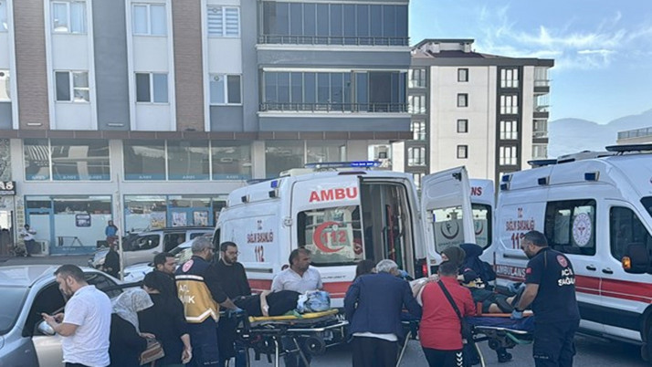 Samsun'da iki otomobilin çarpıştığı kazada 2 kişi yaralandı
