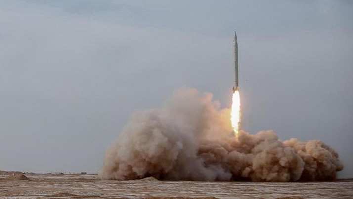 Hindistan'dan 2 bin km menzilli balistik füze testi