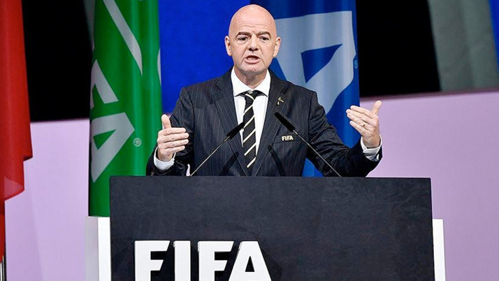 İsrail'i turnuvalardan atmayan FİFA Başkanı İnfantonu'nun sahte gözyaşları