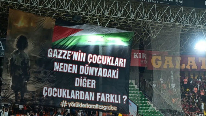 Alanyaspor taraftarı Gazze'yi unutmadı