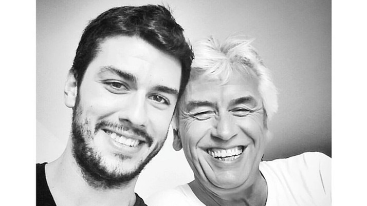 Oyuncu Aras Aydın babasını kaybetti