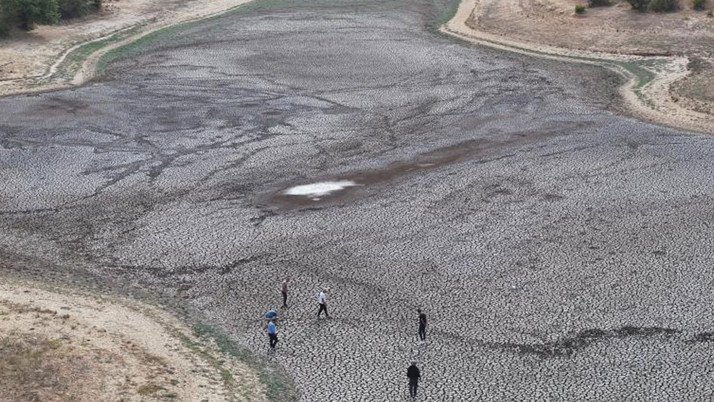 Edirne'deki Şerbettar Göleti kuraklık nedeniyle tamamen kurudu