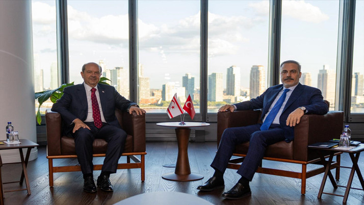 Hakan Fidan, KKTC Cumhurbaşkanı Tatar ile görüştü