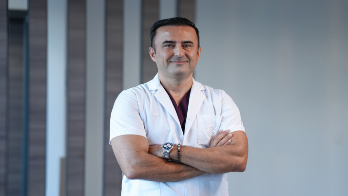 Dermatoloji Uzmanı Prof. Dr. Ali Balevi açıkladı: Yeni nesil yöntemlerle akne izlerinde etkili sonuçlar