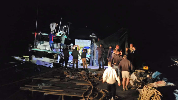 Balıkçı teknesinde patlama oldu! Yaralılar var