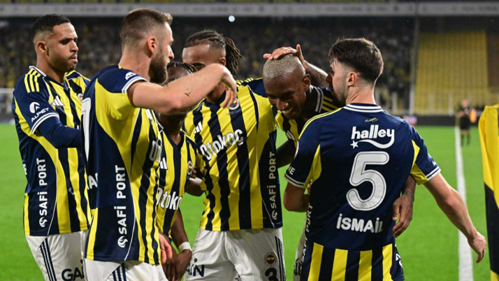 Fenerbahçe, Antalyaspor engelini 2 golle geçti