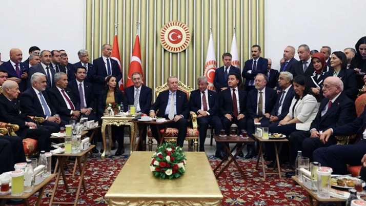 Cumhurbaşkanı Erdoğan, Babacan ve Davutoğlu ile bir araya geldi