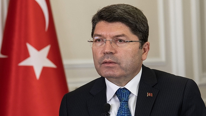 Adalet Bakanı Yılmaz Tunç açıkladı! Trafikte bunu yapan yandı, hapis cezası geliyor