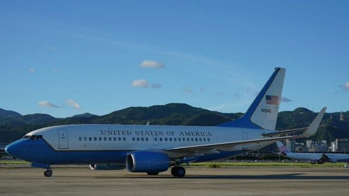 ABD'nin New York kentindeki LaGuardia Havalimanı'nda iki yolcu uçağı çarpıştı