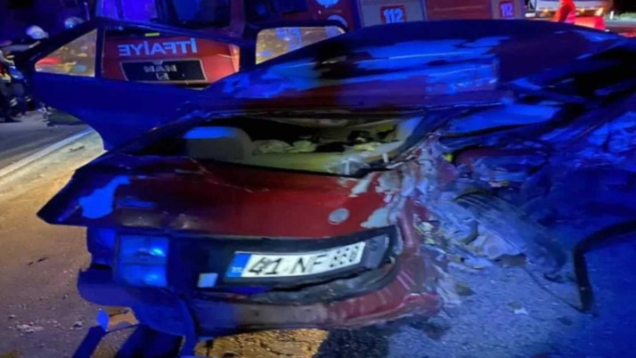 Eskişehir’de AK Partili vekil ve il başkanı kaza geçirdi