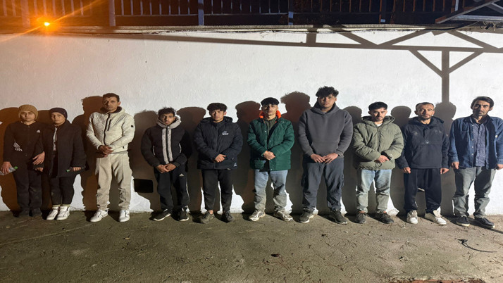 Edirne'de 17 düzensiz göçmen yakalandı