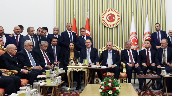 Ekrem İmamoğlu'ndan Erdoğan'ın CHP'siz muhalefet fotoğrafına ilişkin açıklama