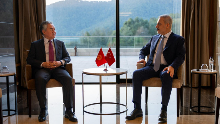 Hakan Fidan, Kırgızistanlı mevkidaşıyla Gebele’de görüştü