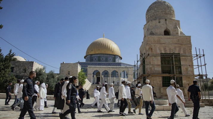 İsrailli fanatik Yahudiler, Mescid-i Aksa'ya baskın düzenledi