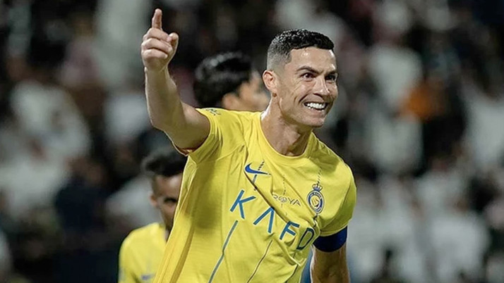 Cristiano Ronaldo'nun net serveti açıklandı ilk futbol milyarderi oldu